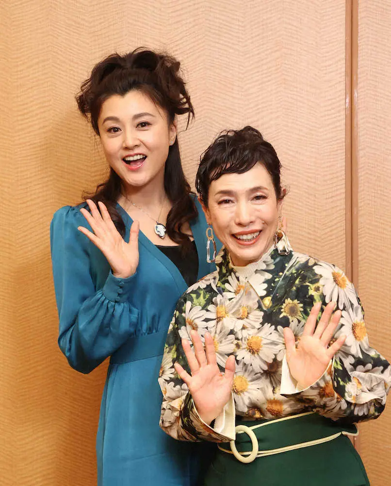 「男前」藤原紀香と「お肌ツルツル」久本雅美　関西弁で演じる老嬢姉妹、取材会でも“小競り合い”