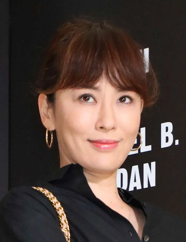 鈴木砂羽、手術の詳細発表　子宮筋腫と子宮上部切除　49歳「生理痛も重く酷い貧血にも悩まされていた」