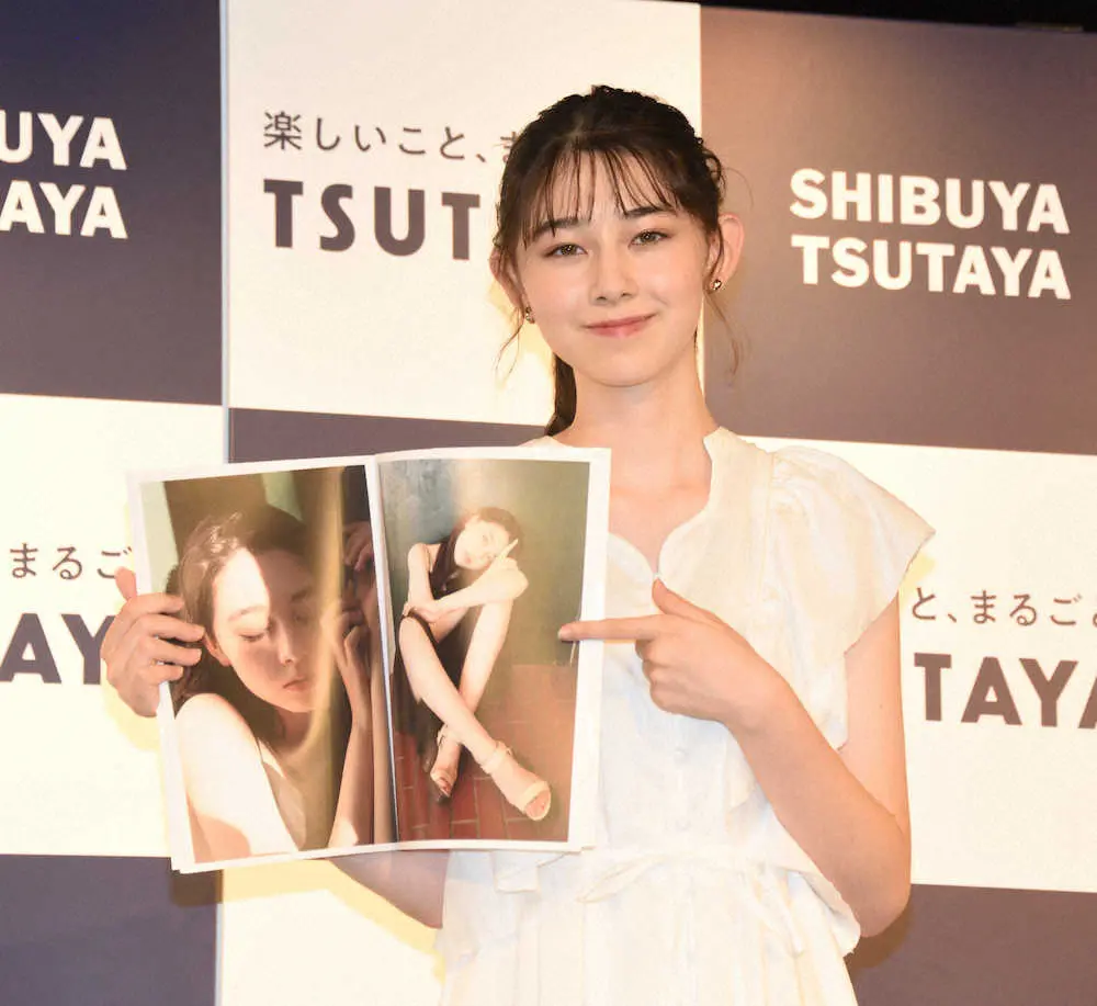 15歳の8頭身モデル石川花が初写真集イベント　「いつかは女優さんも…」