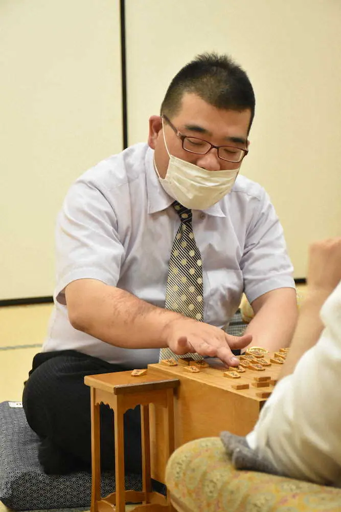 レジェンド早咲アマが棋士編入試験資格逃す　アマ名人4度、江戸時代の永世名人の棋譜並べで大成