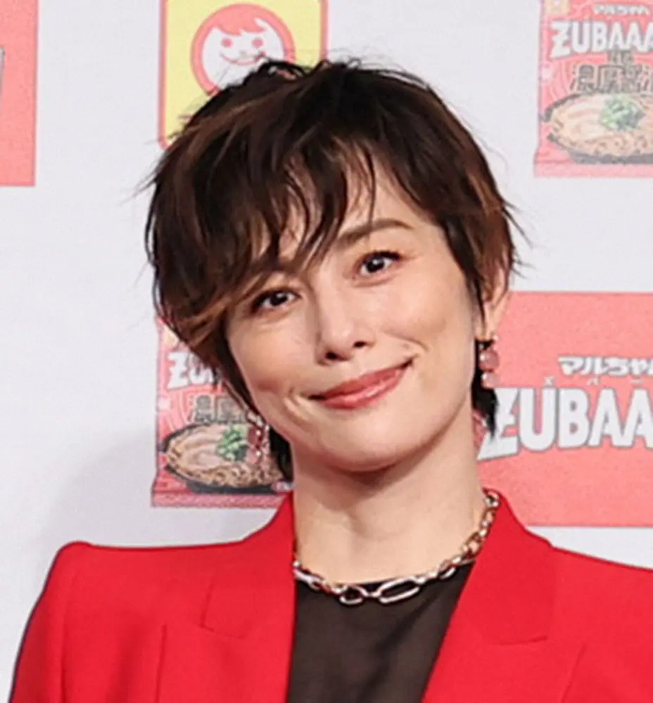 【画像・写真】米倉涼子　背中を曲げられない状態からのトレーニング成果明かす「いじらしいくらいちょっとずつだけど」