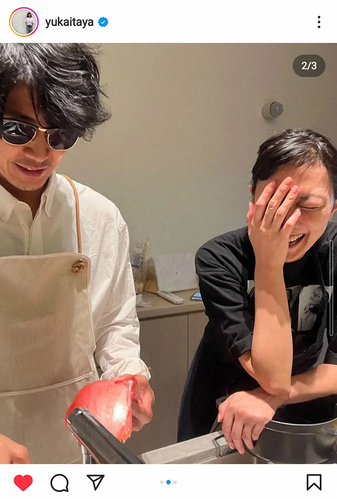 なぜサングラス!?板谷由夏　親友の藤木直人が自宅に来て料理する姿披露「かっけーーよ。サイコーだよ」