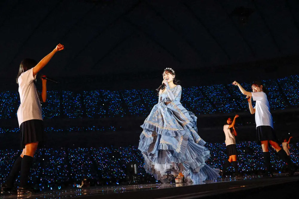 櫻坂46キャプテン菅井友香　卒業セレモニーで欅坂46「不協和音」初披露　「どちらも愛してくれたら」