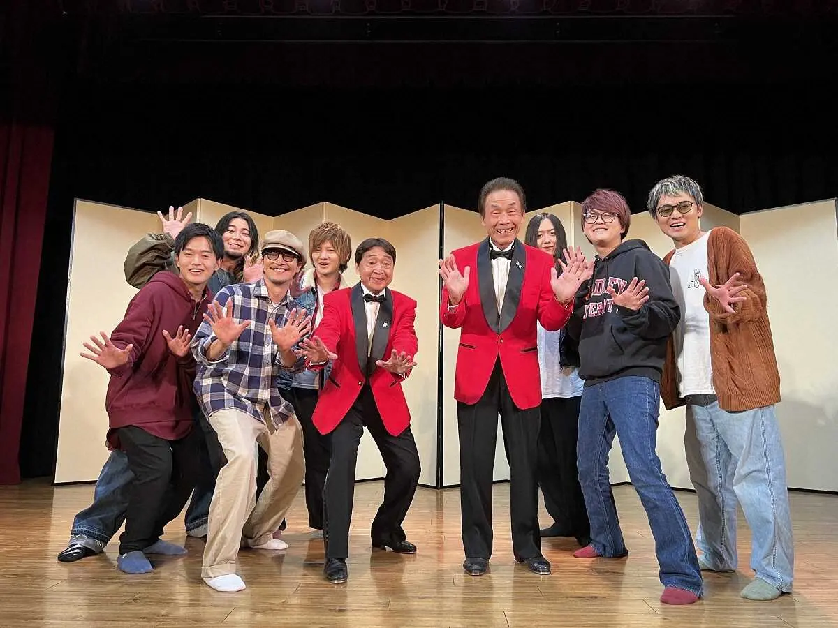 おぼん・こぼん　MV初出演「たくさんの人に」　7人組バンド「ウルトラ寿司ふぁいやー」新曲