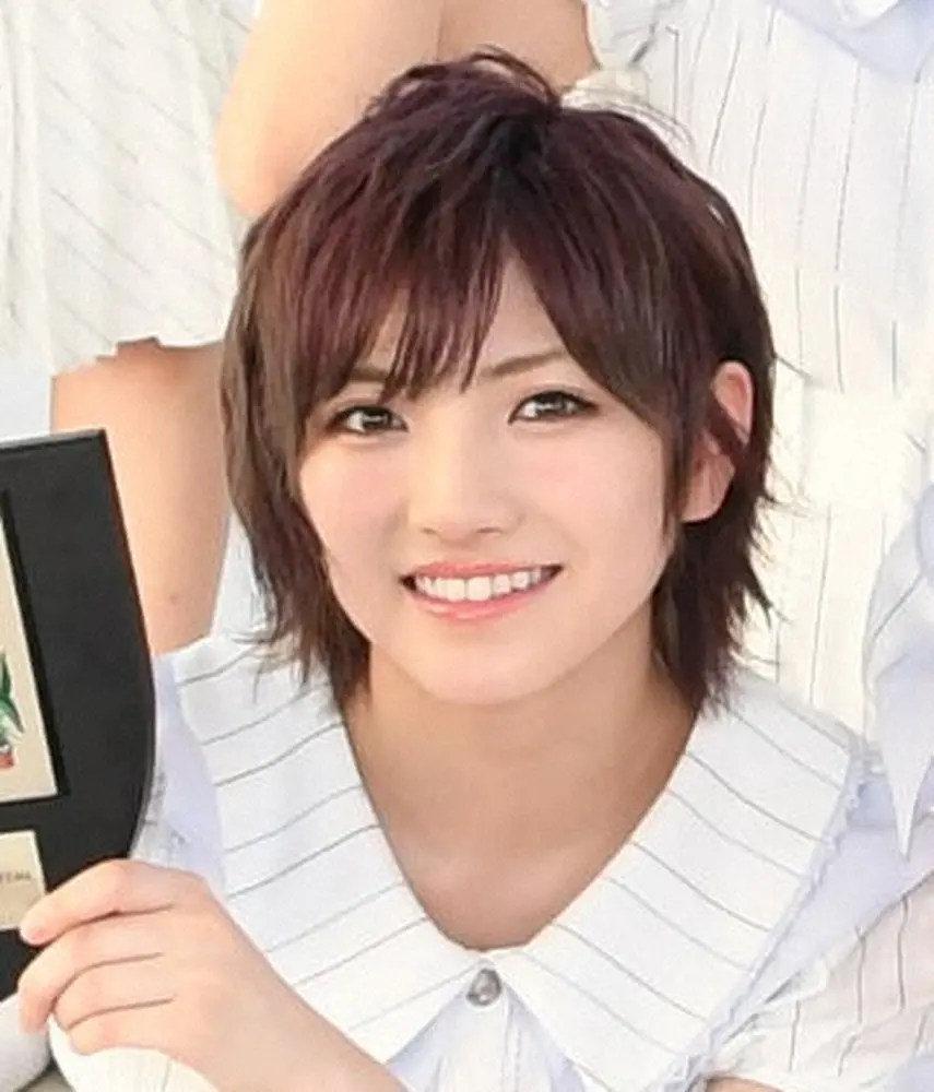 AKB48岡田奈々　卒業発表直後の生出演　笑顔も見せる姿にファン「プロだったよ」「ありがとう」の声