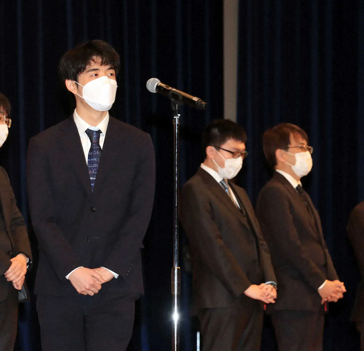 【画像・写真】藤井聡太王将「集中してよい将棋を」永瀬拓矢王座と対戦　将棋オールスター東西対抗戦