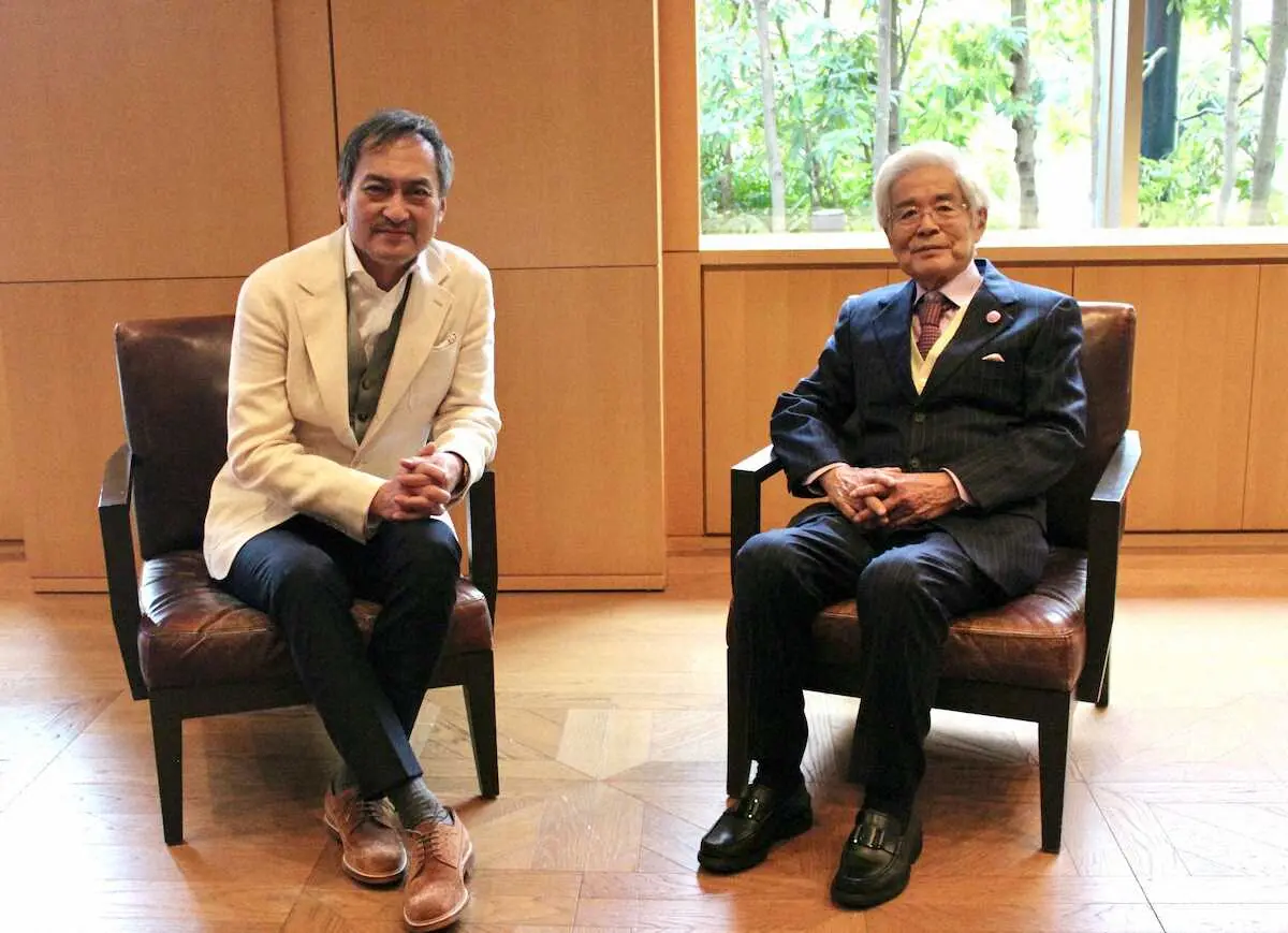 2月3日放送のNHK「おはよう日本」で対談を行う渡辺謙（左）と養老孟司氏