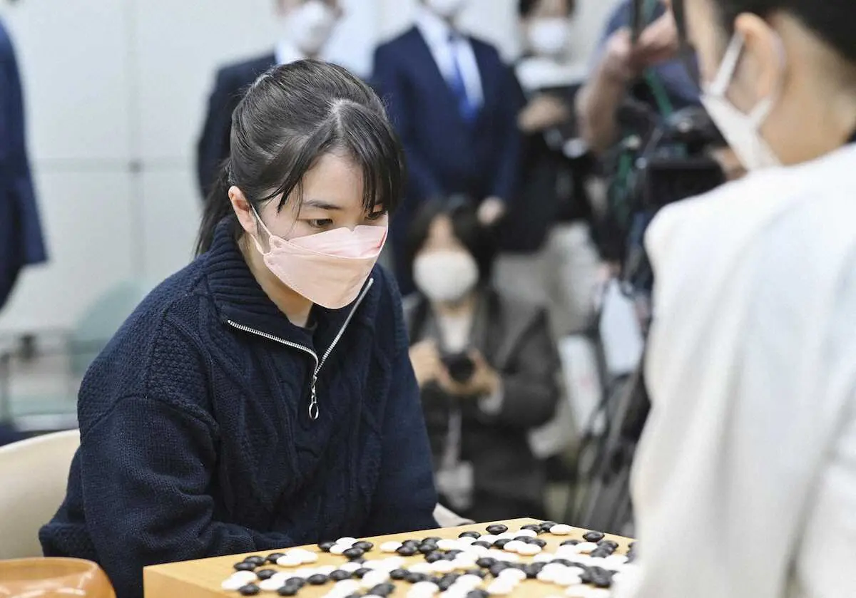 囲碁・仲邑菫三段が13歳11カ月で初タイトル　最年少女流棋聖が誕生　「奇跡です」史上初中学生で