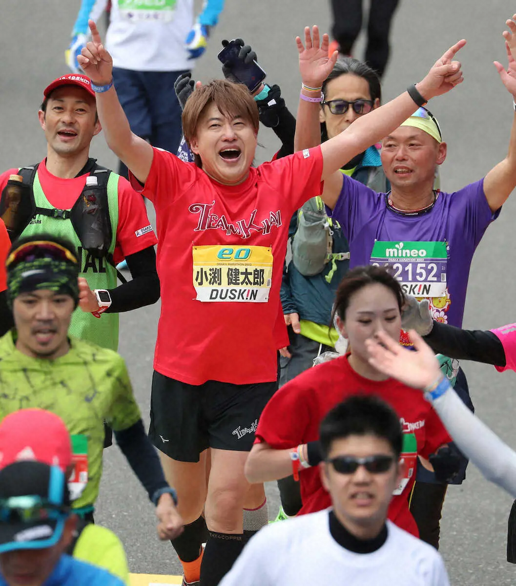 コブクロ・小渕健太郎　4年ぶりの大阪マラソンに感涙「世界一っすね。これからも走り続けます」