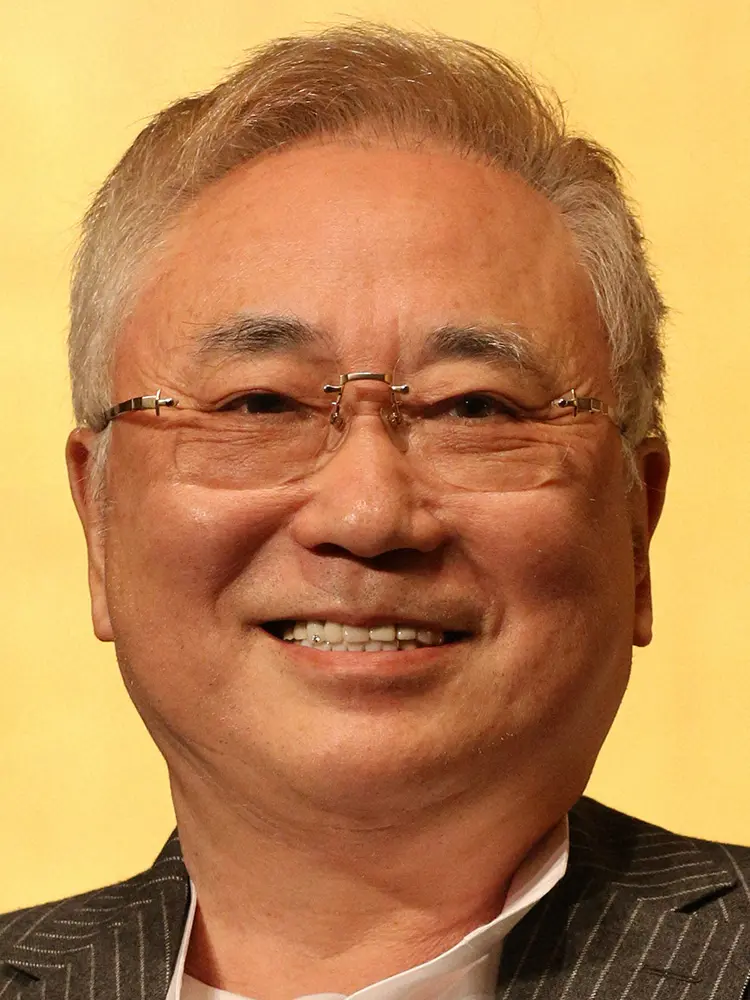 高須克弥院長、膀胱癌手術が成功「気分爽快なう」　笑顔でガッツポーズ作り元気な姿公開