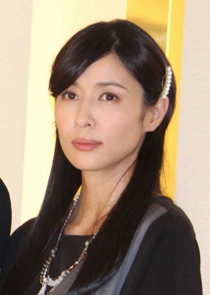 水野美紀「罰ゲームくらいの電気」　挑戦したトレーニングの効果に驚き「感じたことない筋肉痛」