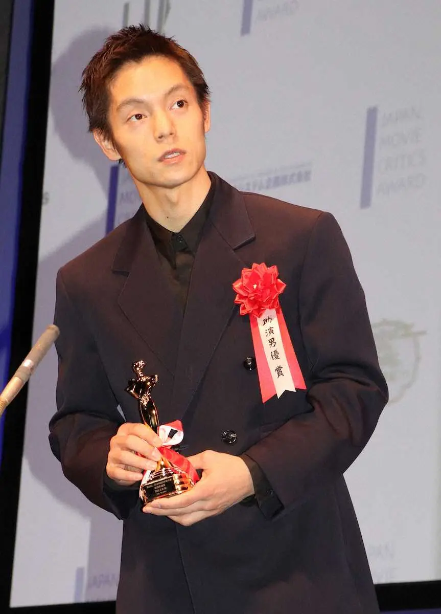 「第32回日本映画批評家大賞」で助演男優賞を受賞した窪田正孝