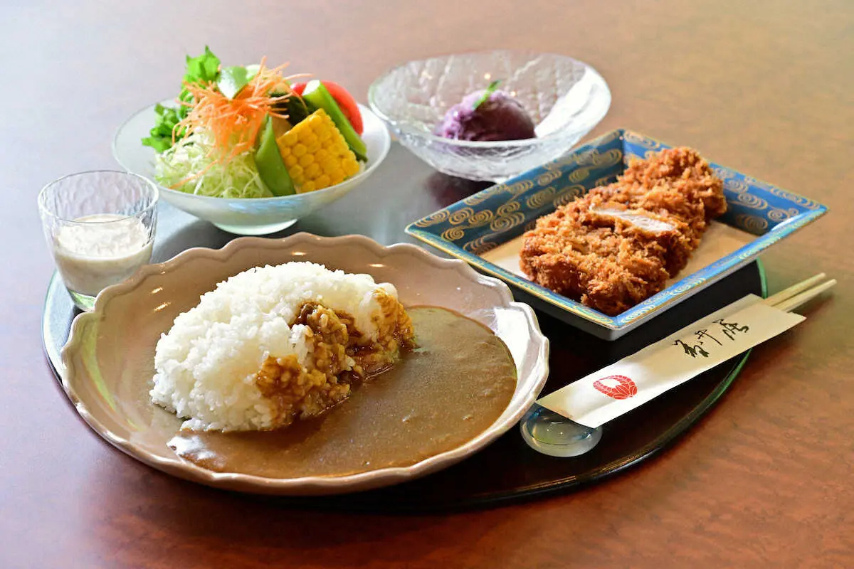藤井王将　昼食は「信州ポーク勝カレー」　渡辺名人は「握り寿司とかけ蕎麦」