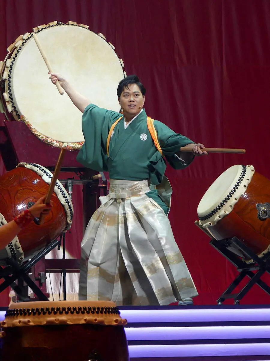 三山ひろしが新曲「北海港節」初披露　目を潤ませて亡き師匠に感謝