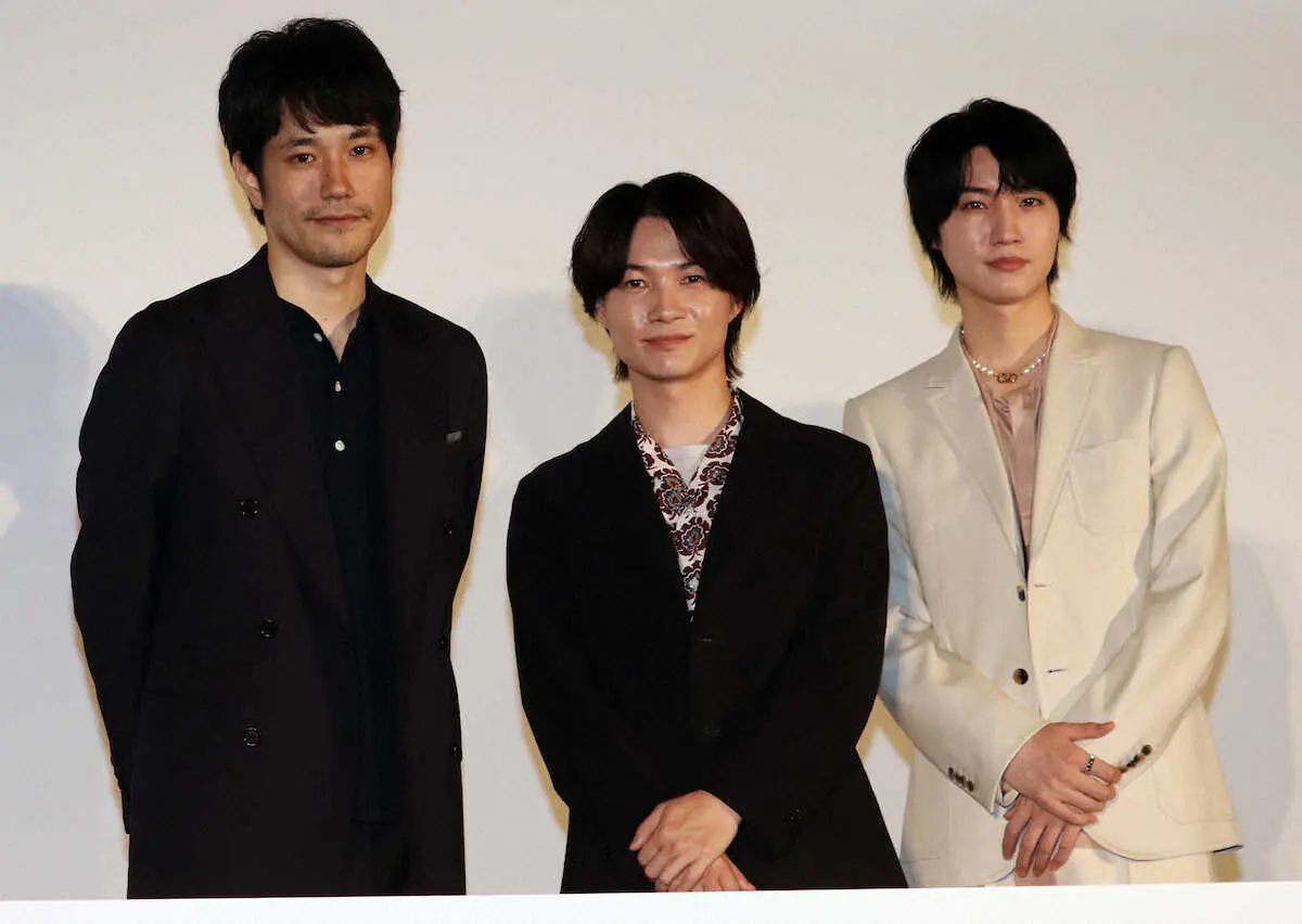 映画「大名倒産」の公開直前イベントに出席した（左から）松山ケンイチ、神木隆之介、桜田通