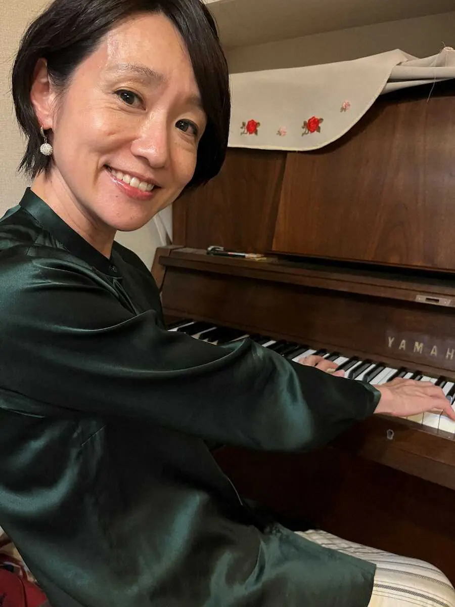 ジャズピアノを楽しむMBS・上田悦子アナウンサー
