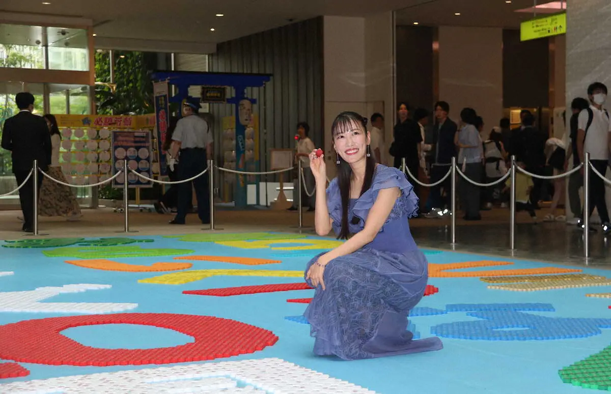 ももクロ・高城れに　横浜愛さく裂だZ　「横浜ブルー」の衣装でギネス世界記録