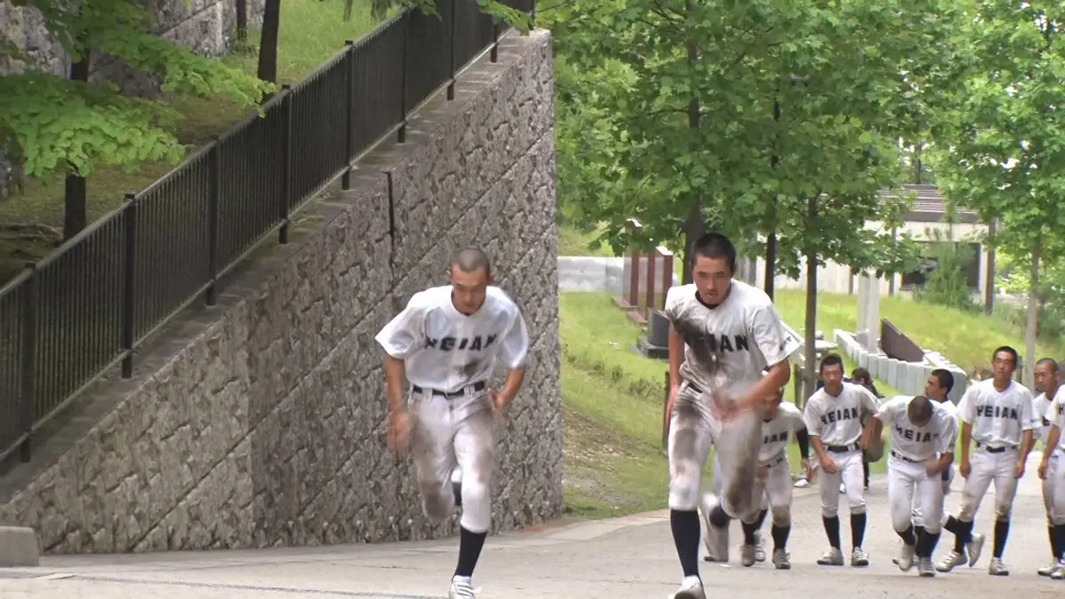 最大のライバルを倒して甲子園へ！雪辱に燃える龍谷大平安の戦いに密着　準々決勝で超ミラクル勝利