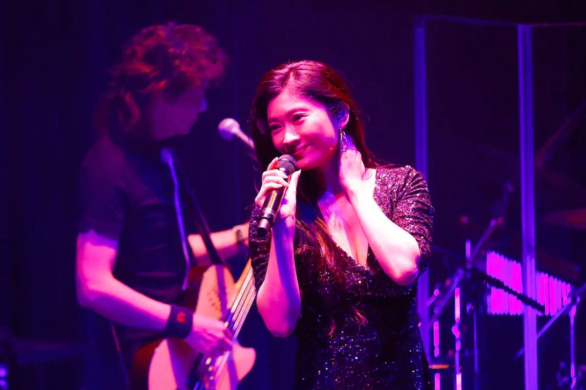 篠原涼子　26年ぶり全国ツアースタート　50歳の誕生日に「最高のプレゼント」　新たな恋は…？　