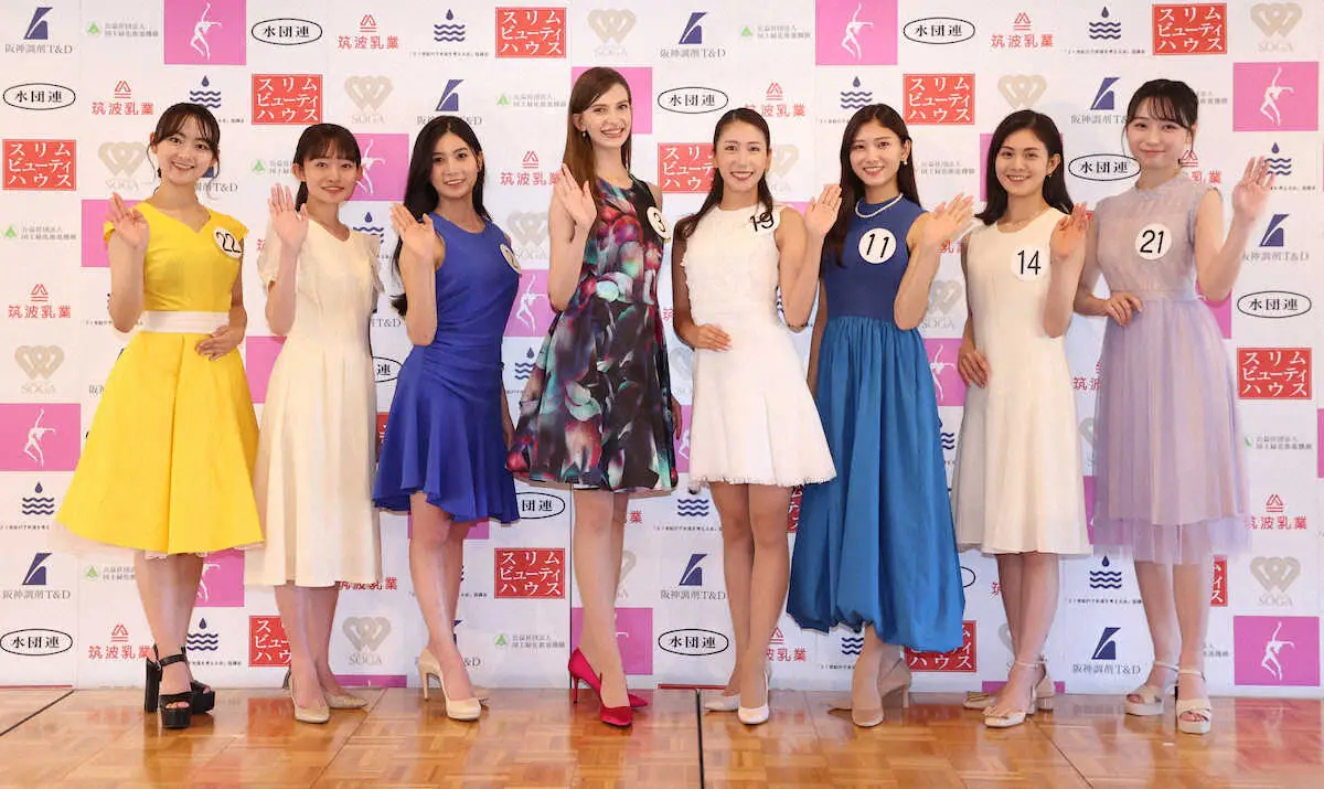 【画像・写真】ポーズを決める（左から）清水悠華さん、有馬佳奈さん、吉田真理恵さん、椎野カロリーナさん、安藤きらりさん、丸山蘭奈さん、早川知里さん、安井南さん（撮影・西海健太郎）