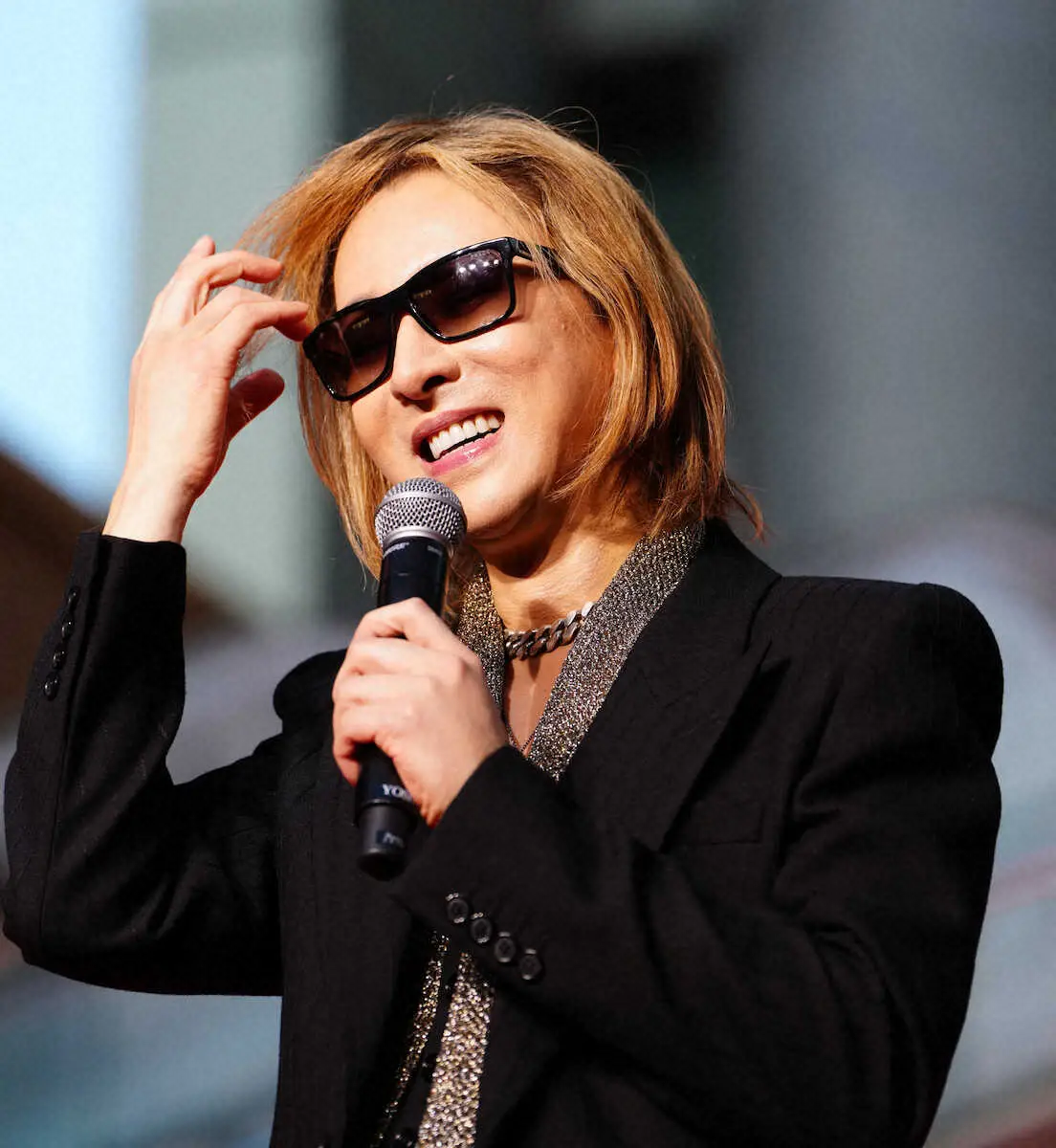 YOSHIKIが日本人初＆アジア初の快挙！米チャイニーズ・シアターに手形と足跡刻む「光栄です」