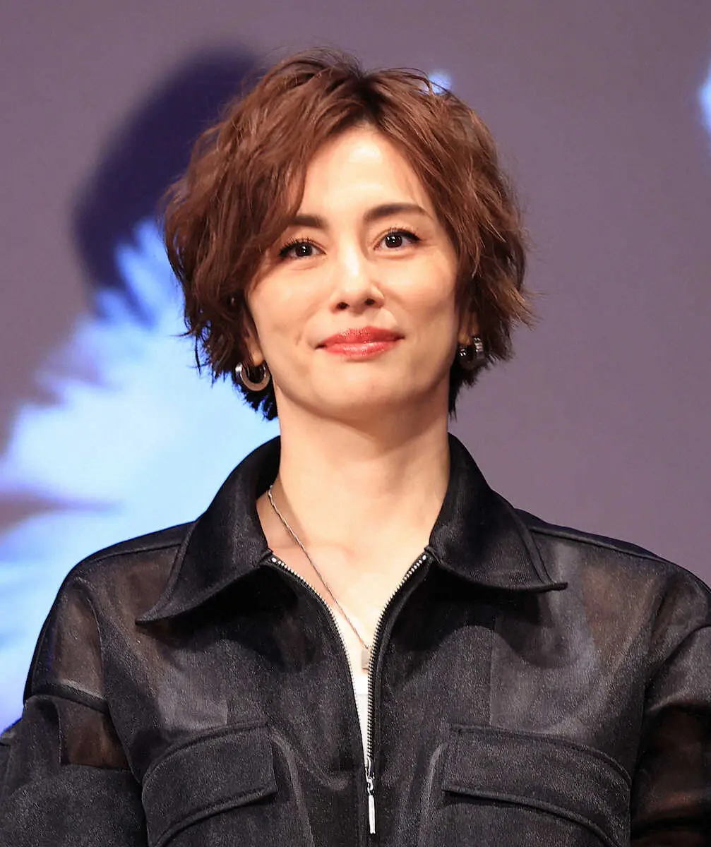 米倉涼子　10年前の乗馬姿公開でしみじみ「もうお馬さんには乗れない身体になっちゃったけど…」