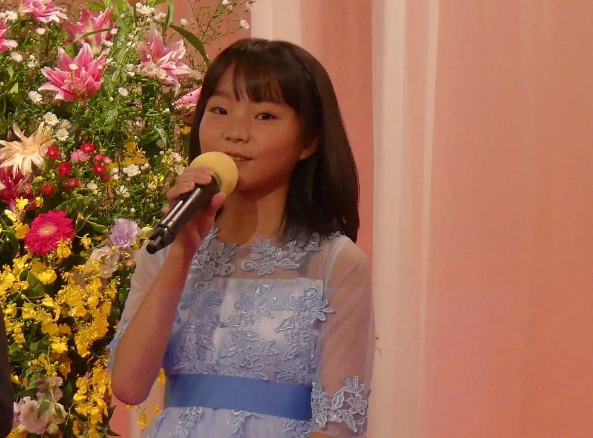 次期NHK連続テレビ小説「ブギウギ」でヒロインの少女時代を演じる澤井梨丘