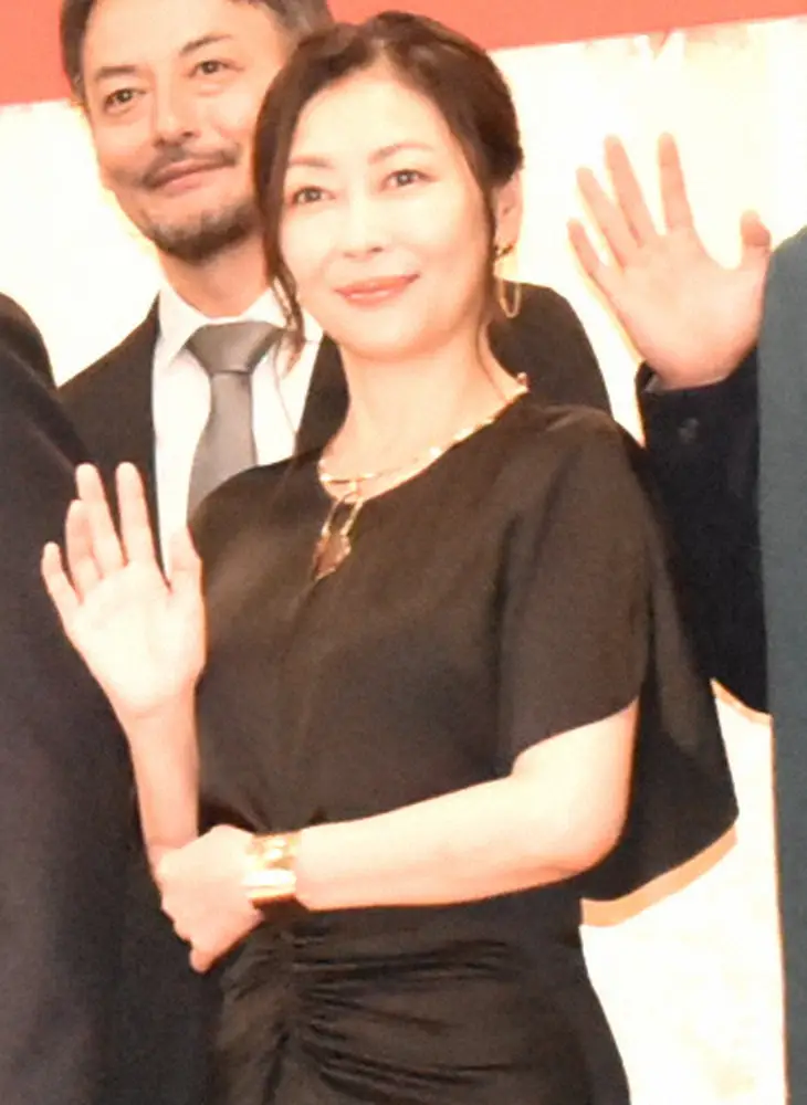 中山美穂「初めての立ち回り、大所帯の舞台…。初めてのことばかり」「西遊記」で鉄扇公主役「難しい役」