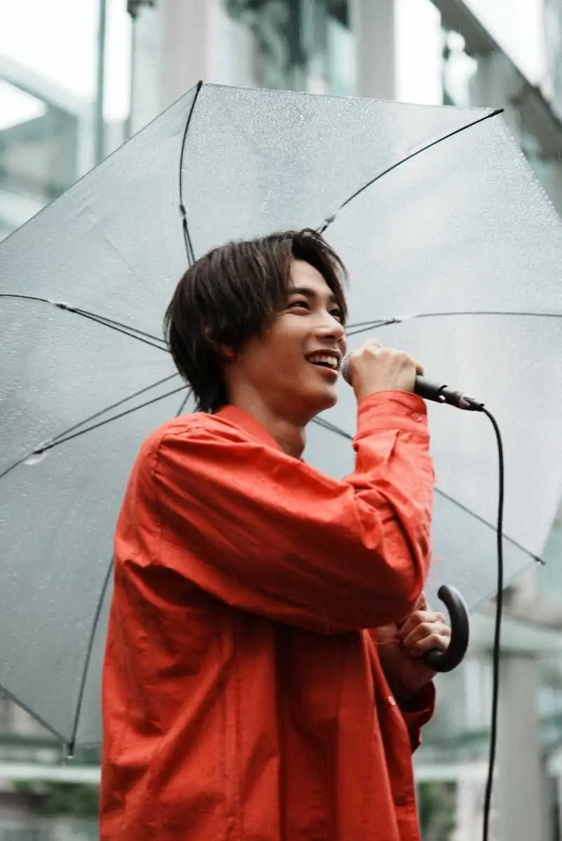 元SOLIDEMOの手島章斗が渋谷で野外イベント　アカペラ歌唱でファンを魅了　アルバム＆ツアーも発表