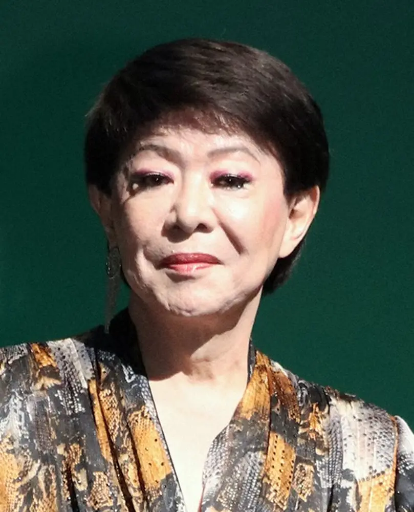 美川憲一