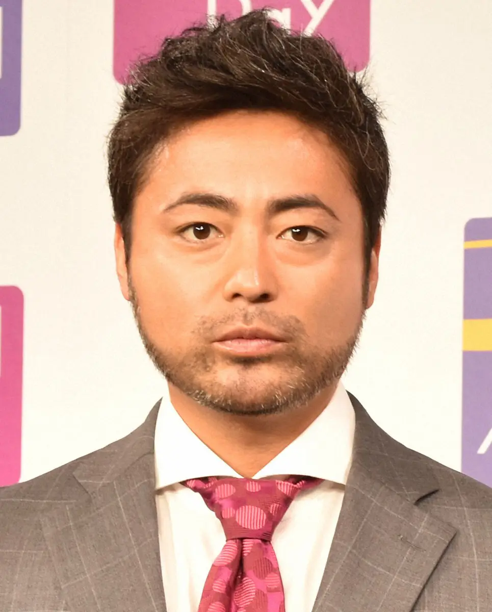 山田孝之　人気俳優との駅の喫煙所での偶然の出会い　突然、あいさつされ「お、声かけてきた！って」
