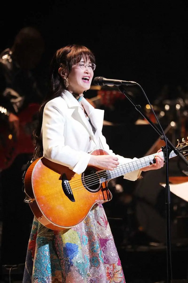 中島みゆき　4年ぶりコンサート「ようやくお目にかかることができました」思い込め19曲熱唱