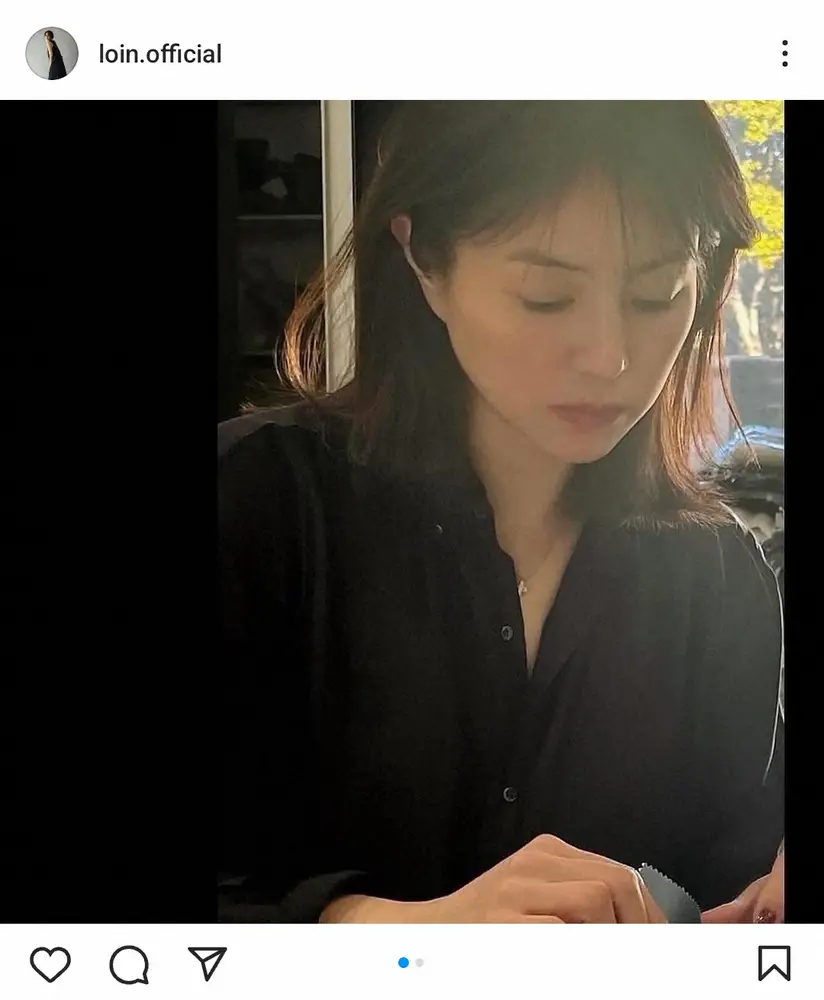 47歳・井川遥　作業中の真剣オフショ&ネイルカラーが話題「透明感」「指先まで美しい」
