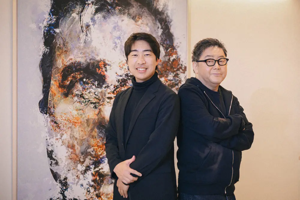 秋元康氏と日本を代表するWeb3起業家の渡辺創太氏が初共同事業　男性アイドルグループ創出、育成へ