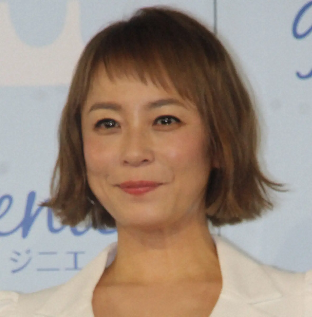 佐藤仁美　憧れの人気俳優とデビュー作で共演も…29年後に知る衝撃事実「目で追ってた」