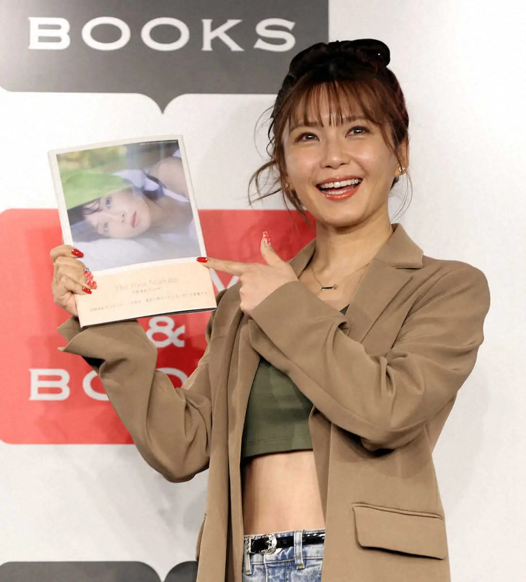 宇野実彩子　ソロ5周年メモリアルブック発売　年内の結婚の予定は…　「憧れはあります」