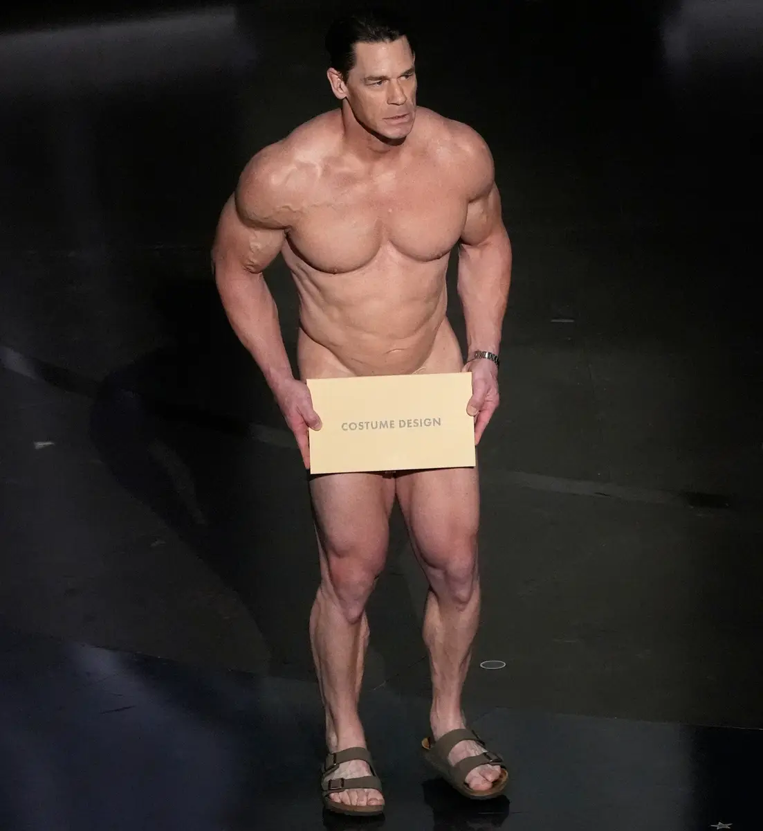 【米アカデミー賞】全裸登壇のジョン・シナにアキラ100％メラメラ「WWEなぐりこみっすね」
