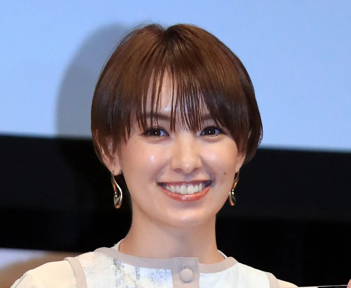 南明奈　念願のNEWヘア「姫カット」披露に絶賛の声「可愛すぎます」「超似合います」