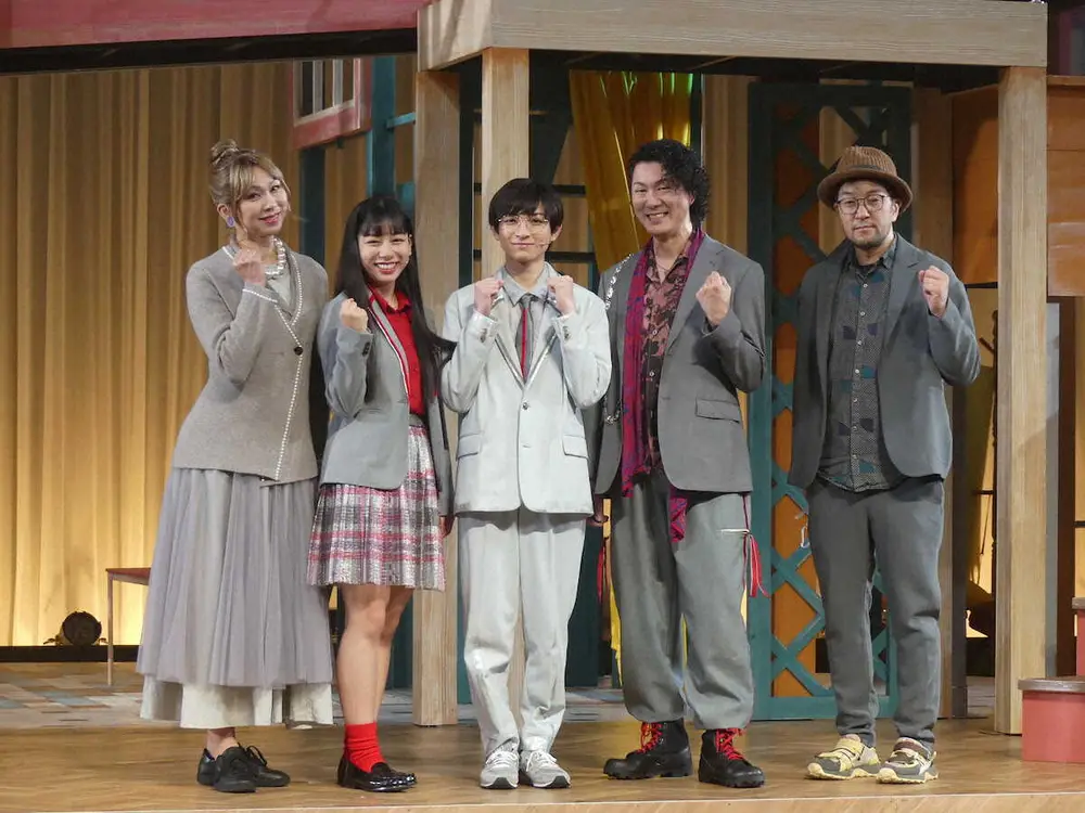 ミュージカル「町田くんの世界」の初日公演前会見に出席した（左から）湖月わたる、長澤樹、川崎皇輝、吉野圭吾、ウォーリー木下