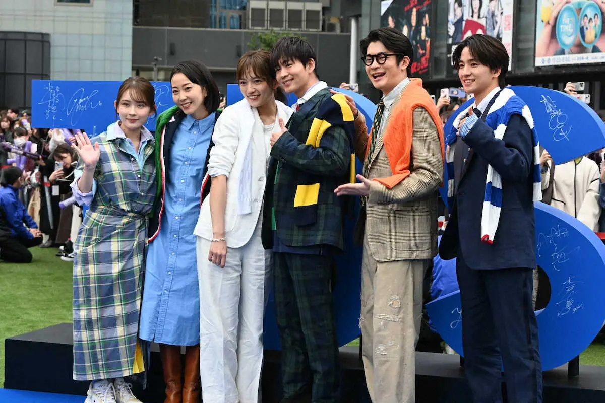 TBS　3つの春ドラマ豪華出演者16人が大集結　ブルーカーペットを歩く登場にファン大興奮