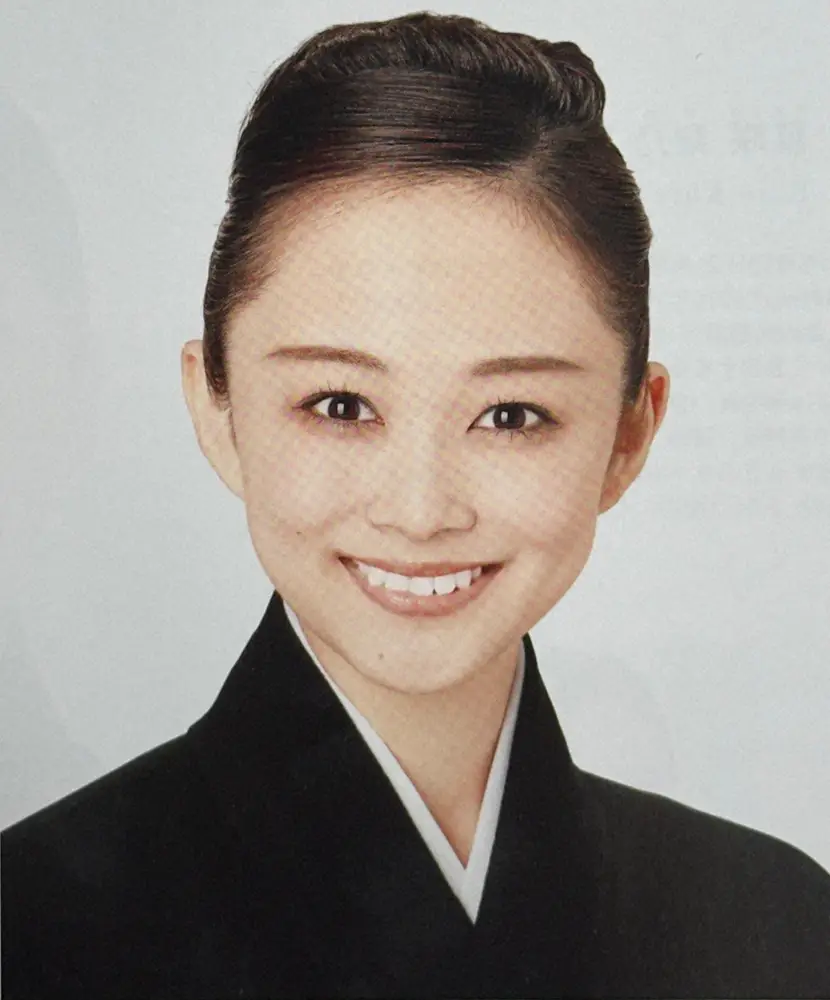 宝塚　星組トップ娘役・舞空瞳が12月の公演をもって退団することを発表　8日に記者会見
