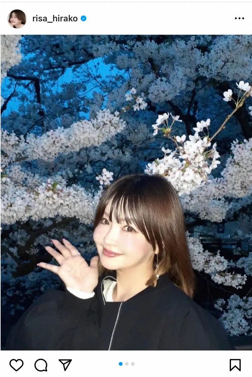 53歳・平子理沙“地元・成城”でお花見　満開の桜とのコラボに「とても素敵です」「桜に負けない美しさ」