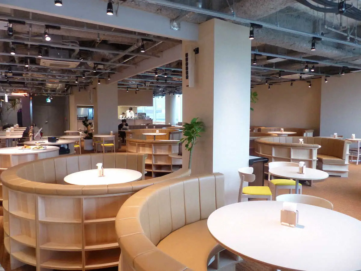 鳥羽周作氏プロデュースの新店舗でレセプション　「新時代のファミリーレストラン」がコンセプト