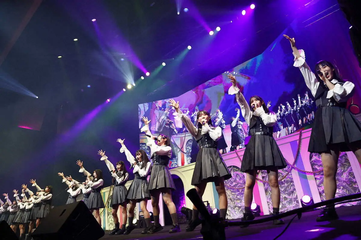 【画像・写真】HKT48　春のコンサートツアー完走！　平均年齢14.4歳の7期生16人をお披露目