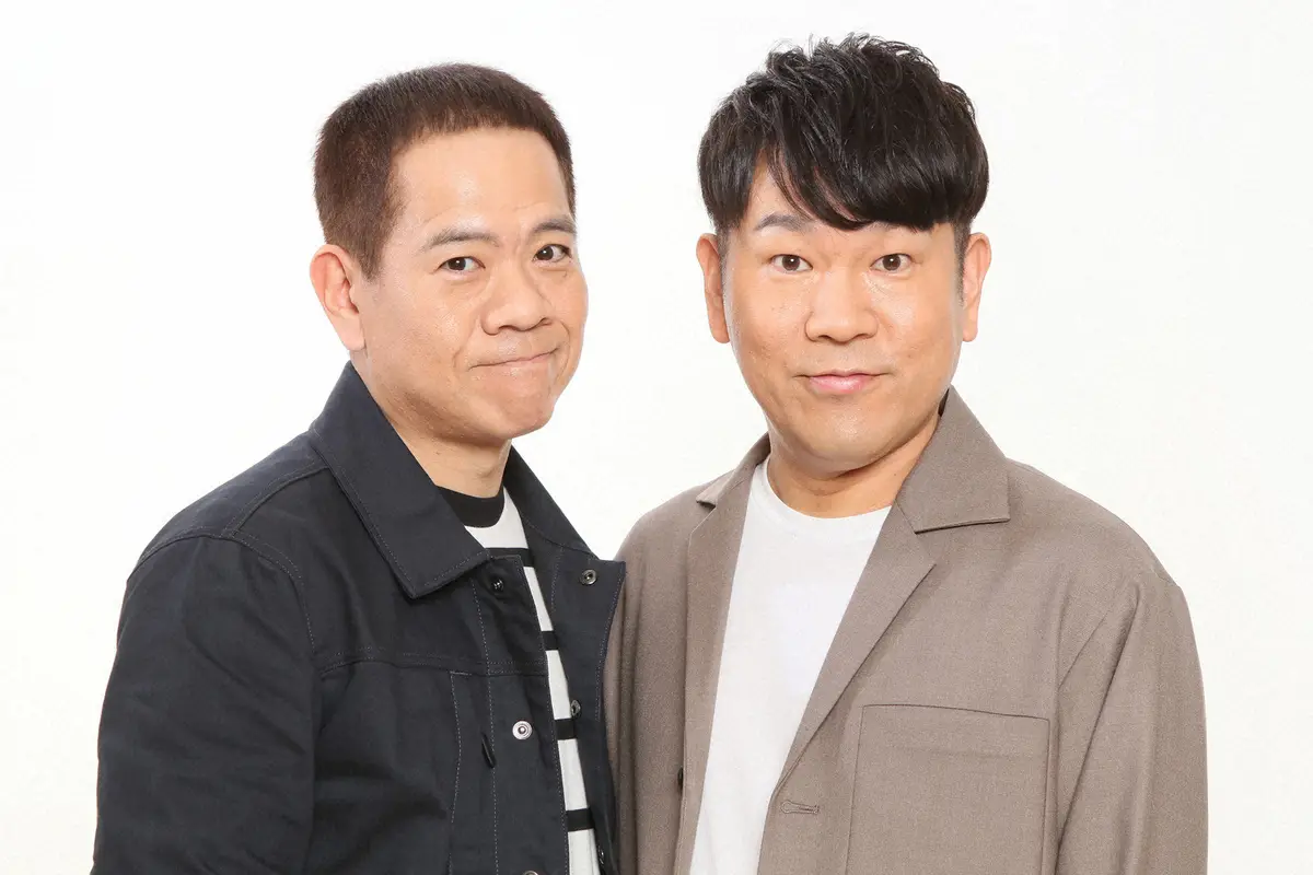 TOKYO MX「５時に夢中！」に生出演することが決まった「FUJIWARA」原西孝幸（左）と藤本敏史