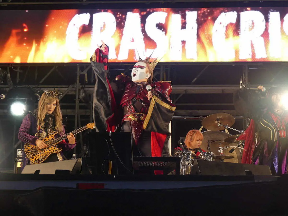 「CRASH　CRISIS」に出演したデーモン閣下（撮影・高原俊太）