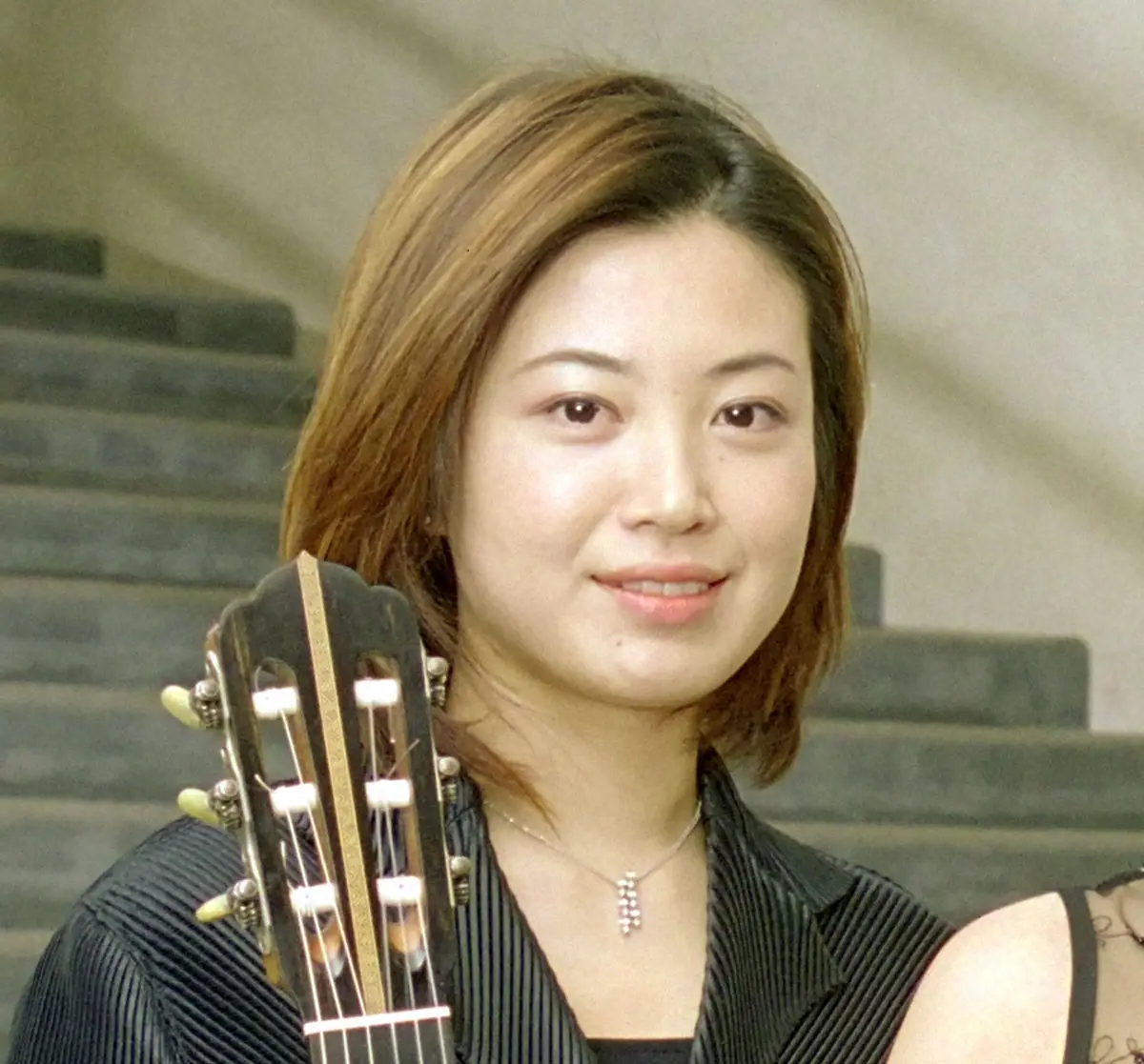 岡田さん、小百合夫妻と20年以上の付き合い　ギタリスト・村治佳織が追悼「お言葉を一生大切に…」