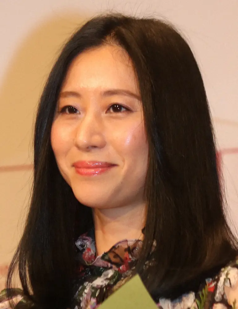 三浦瑠麗氏「少し体調がよくないのでお酒は控え…」44歳の誕生日迎え報告「これからも自由に…」