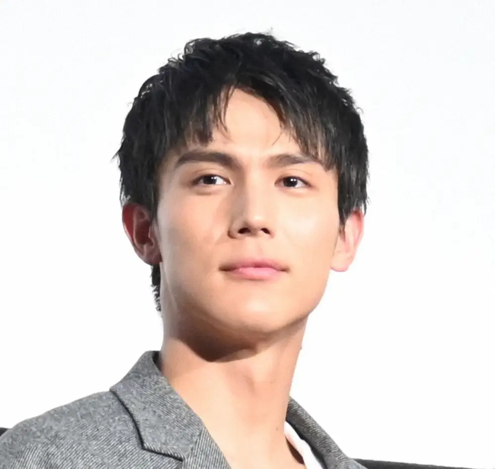 【画像・写真】中川大志　大河で共演の超人気俳優との交流明かす「ゴルフもよく一緒に」「食事したり、おうちに遊びに」