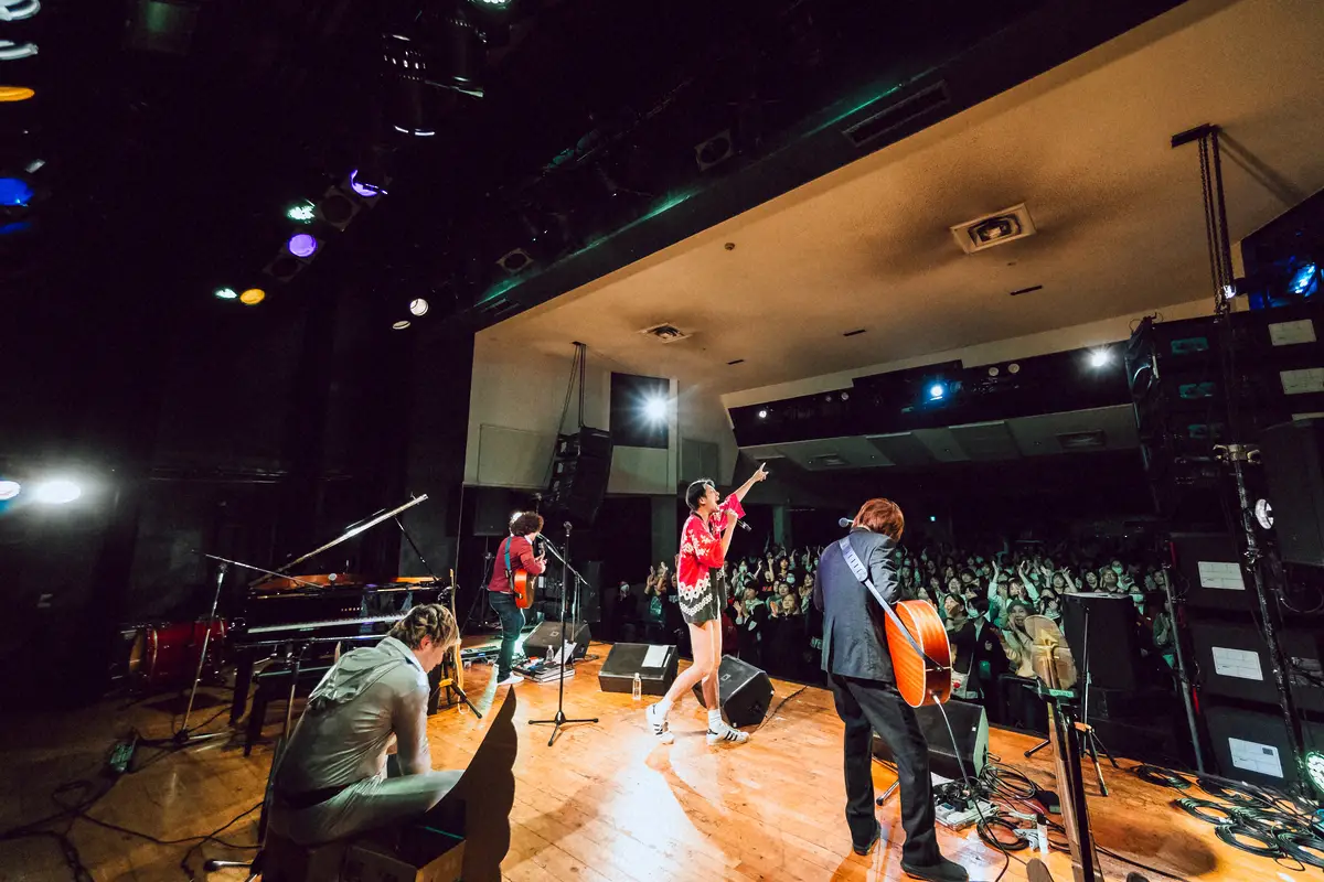 【画像・写真】旧バナナホール閉館2日前イベント　スネオヘアーら感謝の熱唱　最後はアコースティックなのに観客総立ち